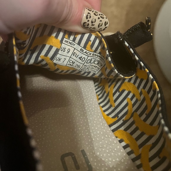 Hey Dudes - Picture 3 of 4